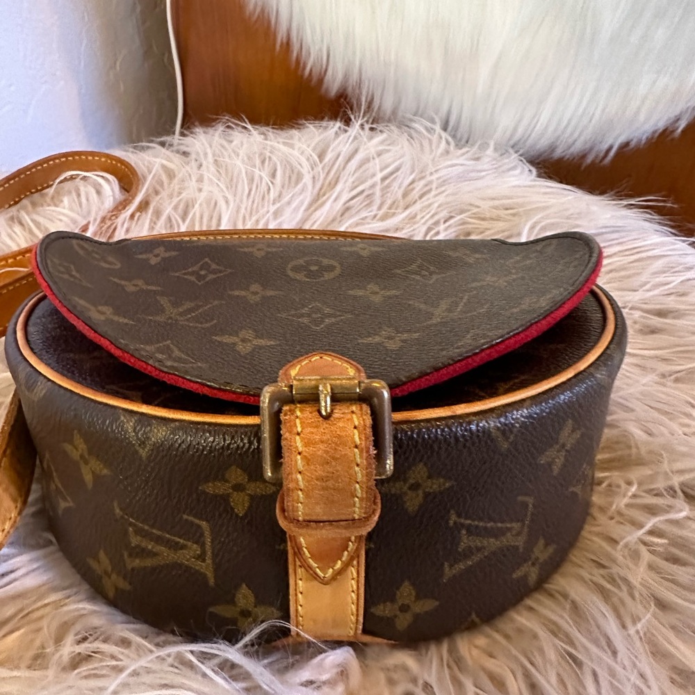 handbags/louis-vuitton/brown-cloth-tambourin-vintage-lv crossbody bags..